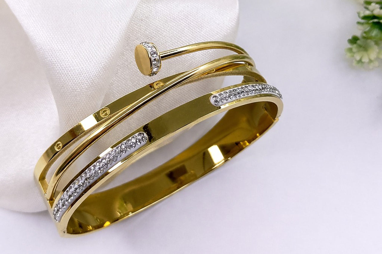 Elegant 18K Gold Plated Crystal Cuff Bracelet (3 Micron)