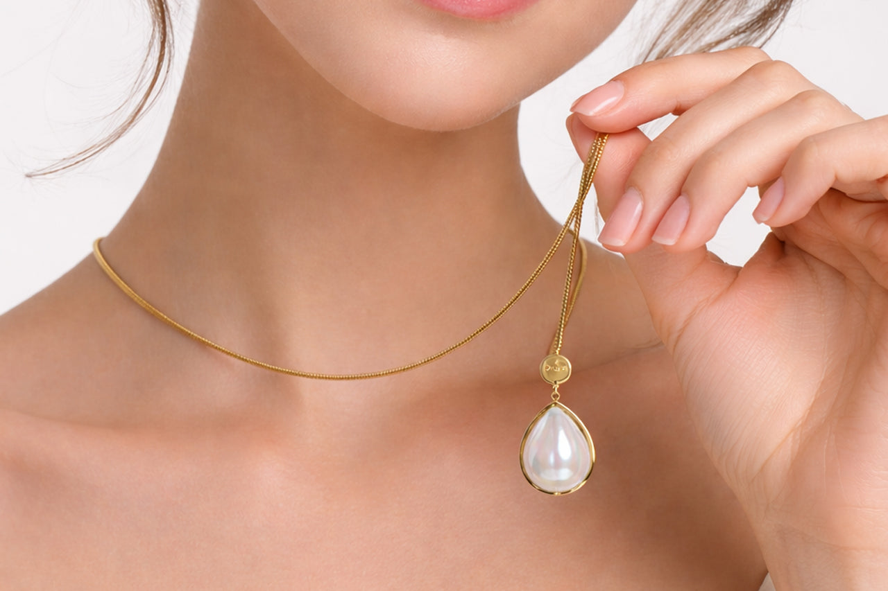 Pearl Drop Pendant Necklace