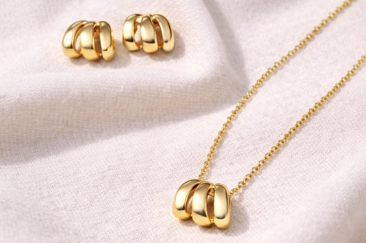 Interlock Harmony Pendant Set