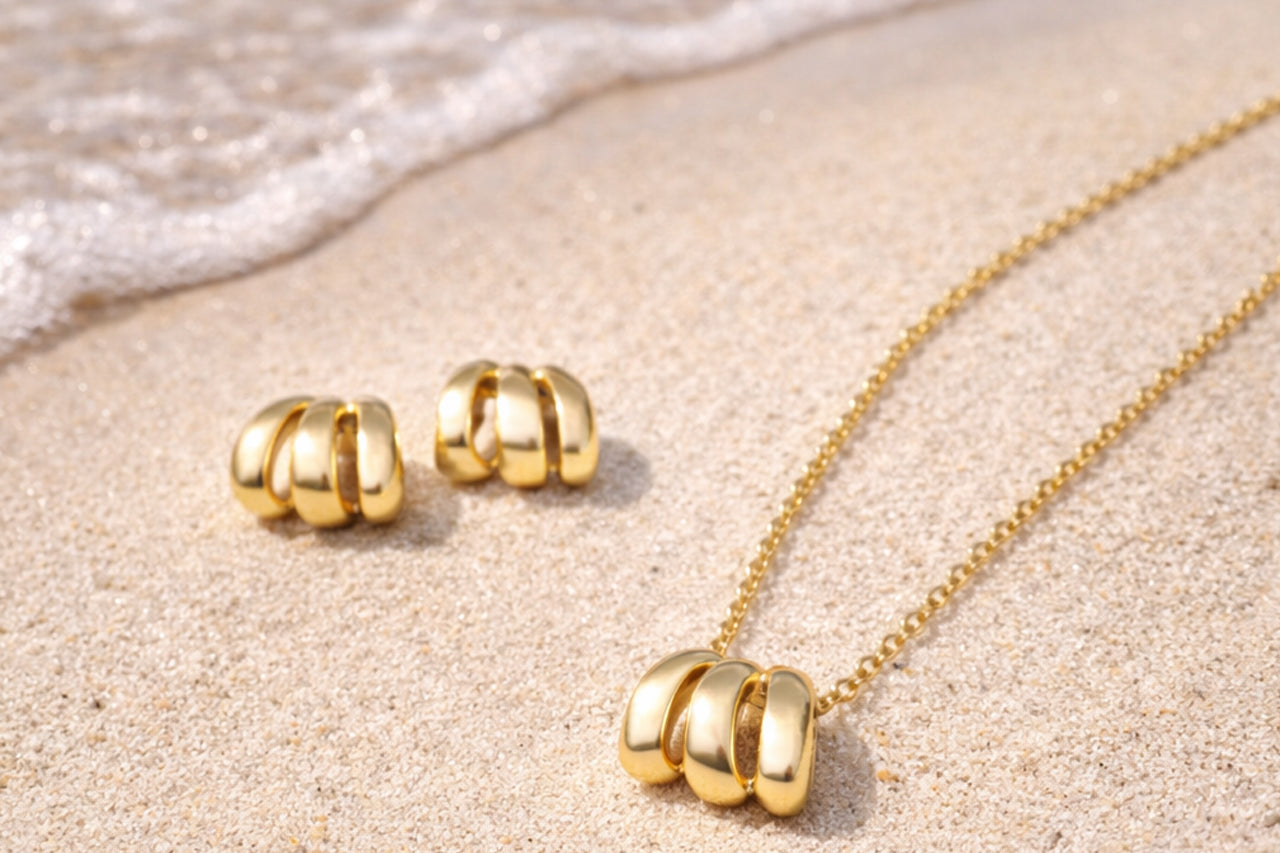 Interlock Harmony Pendant Set