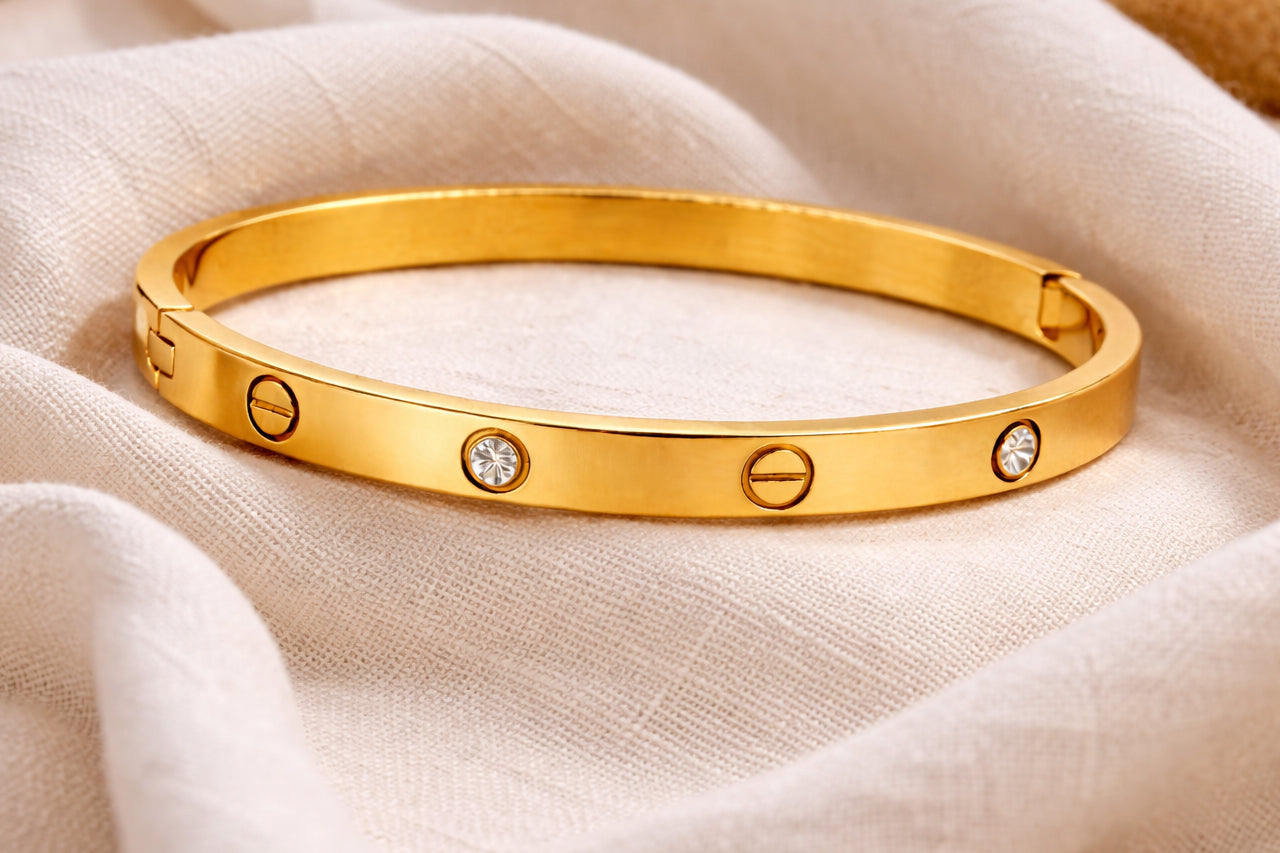 Classic Screw Motif Bracelet