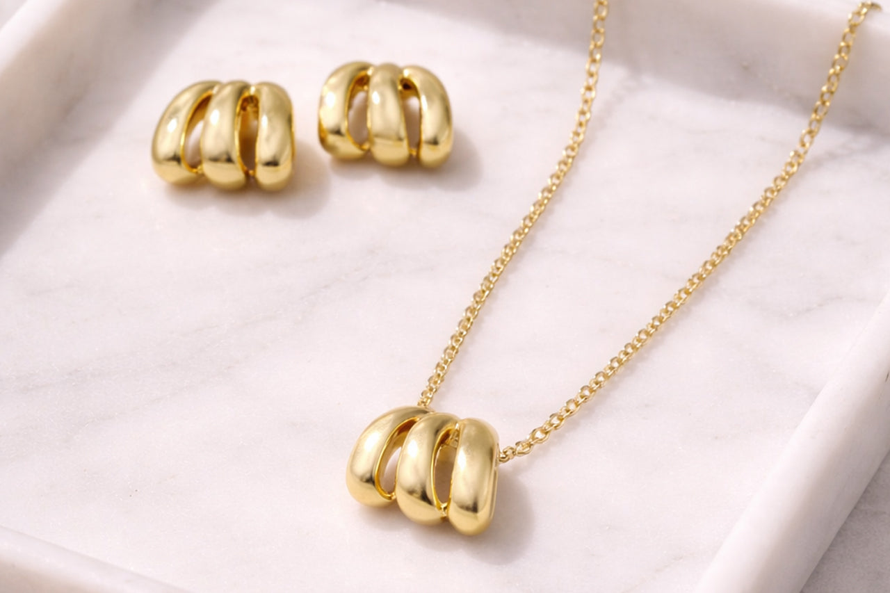 Interlock Harmony Pendant Set