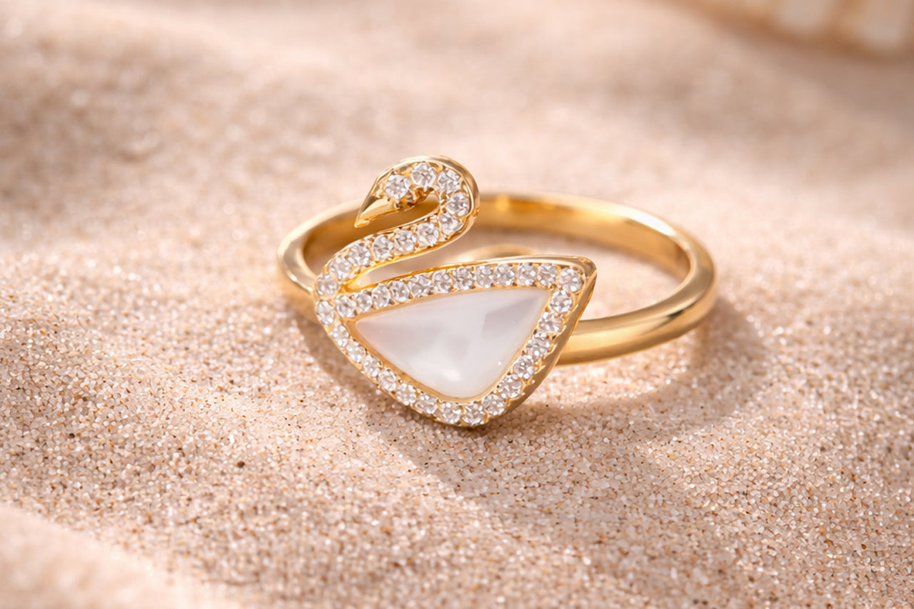 Swan Grace Statement Ring