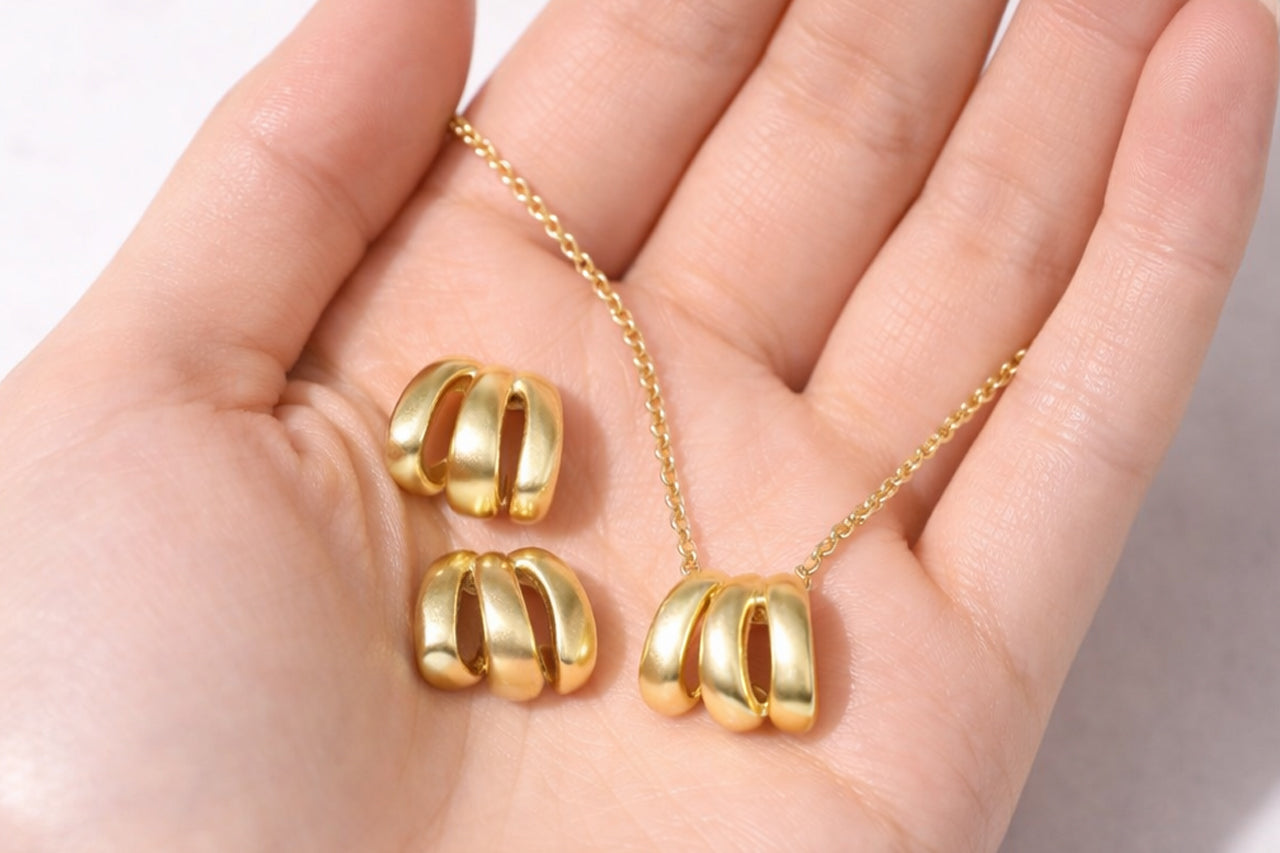 Interlock Harmony Pendant Set